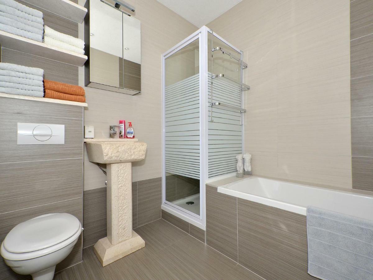 Dondras Residence Trogir Luaran gambar