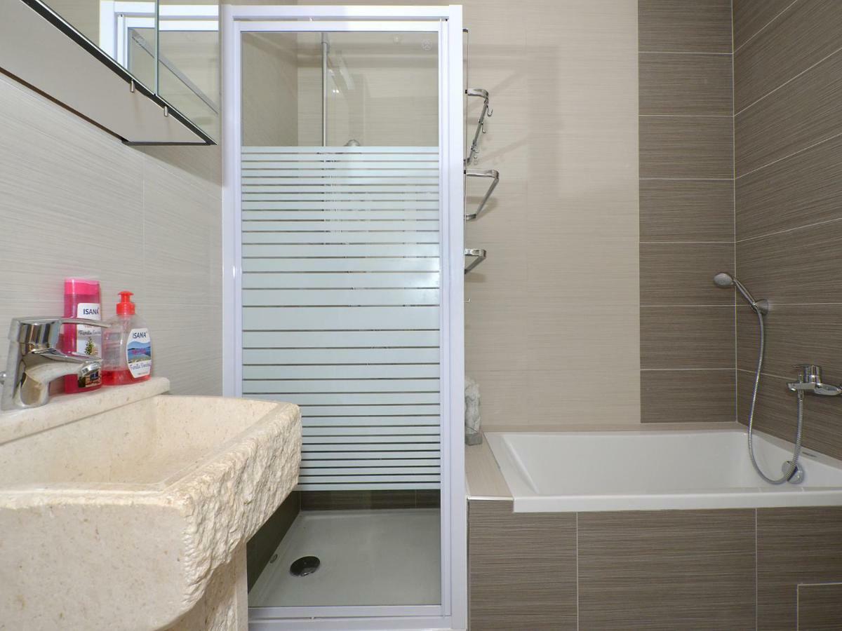 Dondras Residence Trogir Luaran gambar