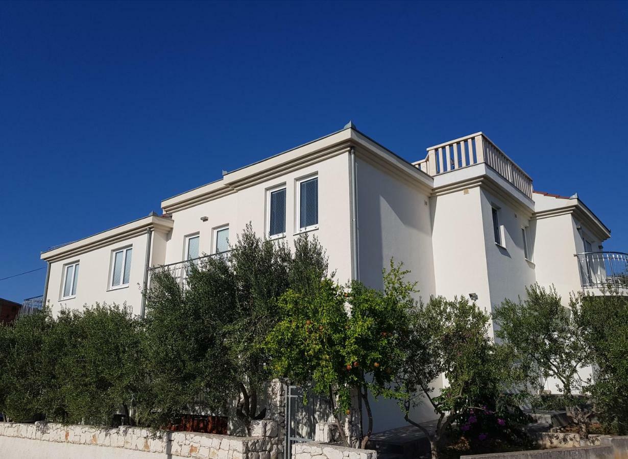 Dondras Residence Trogir Luaran gambar
