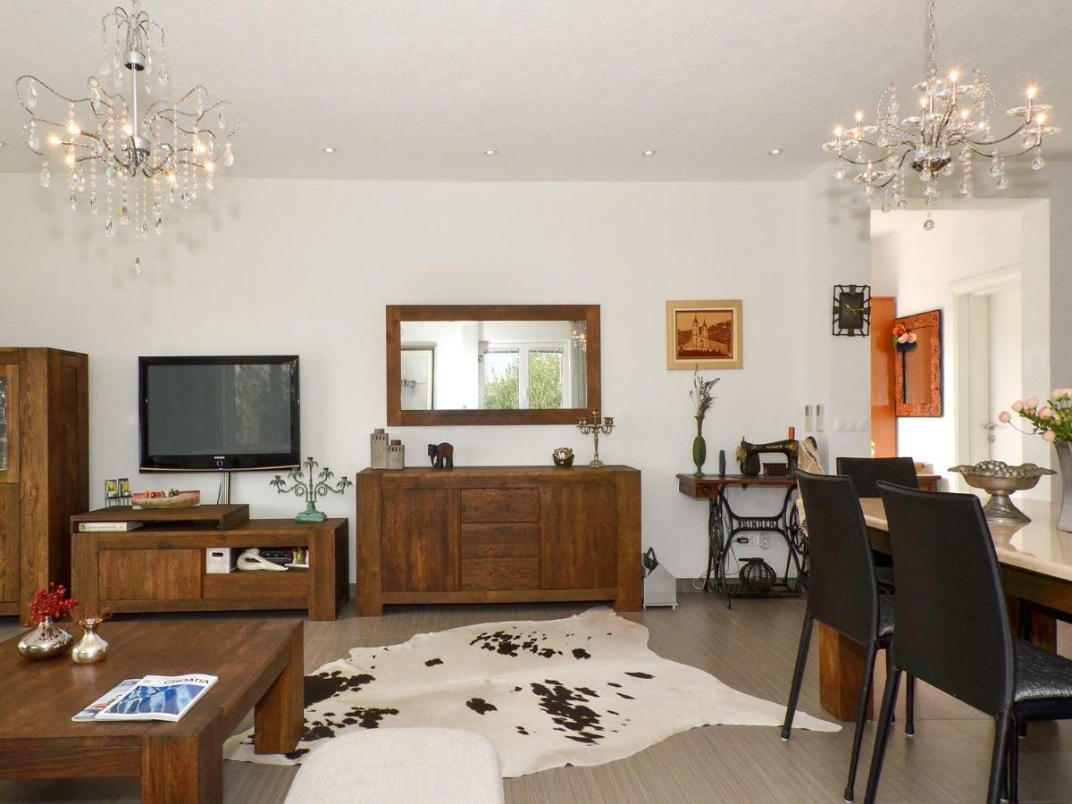 Dondras Residence Trogir Luaran gambar