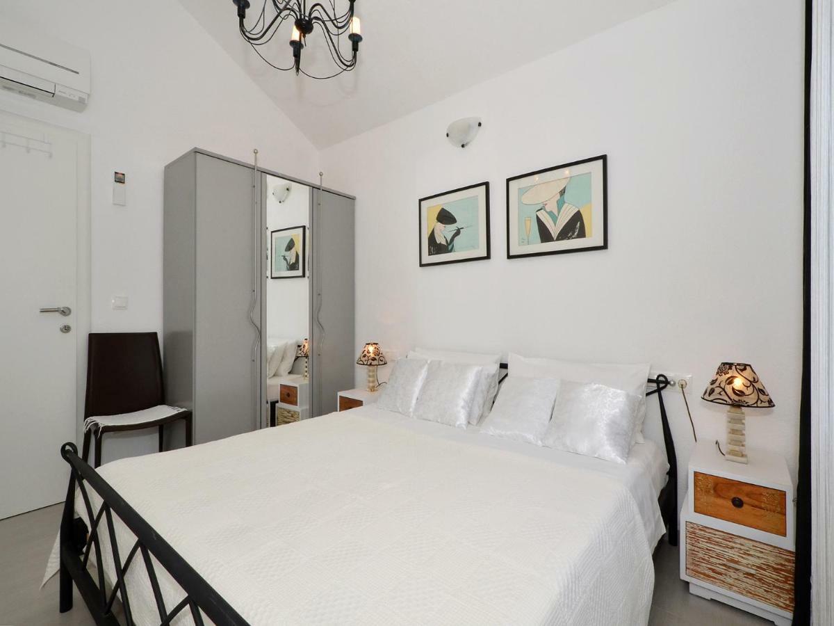 Dondras Residence Trogir Luaran gambar